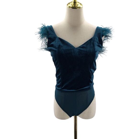 LULU'S SZ M Fabulous Vibe Teal Blue Velvet Feather Sleeveless Bodysuit NEW b22 - Picture 4 of 9